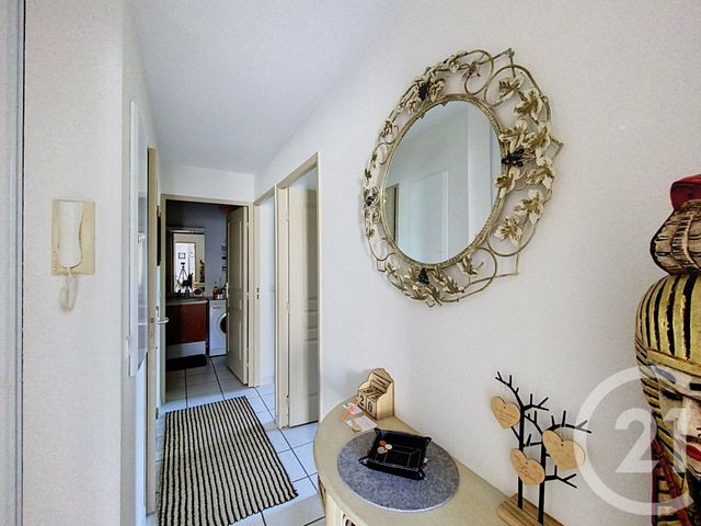 Appartement T3 à vendre - 3 pièces - 54.12 m2 - AGDE - 34 - LANGUEDOC-ROUSSILLON - Century 21 Vue Sur Mer