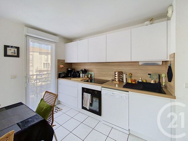 Appartement T3 à vendre - 3 pièces - 54.12 m2 - AGDE - 34 - LANGUEDOC-ROUSSILLON - Century 21 Vue Sur Mer