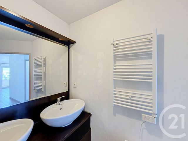 Appartement T4 à vendre - 4 pièces - 75.5 m2 - AGDE - 34 - LANGUEDOC-ROUSSILLON - Century 21 Vue Sur Mer