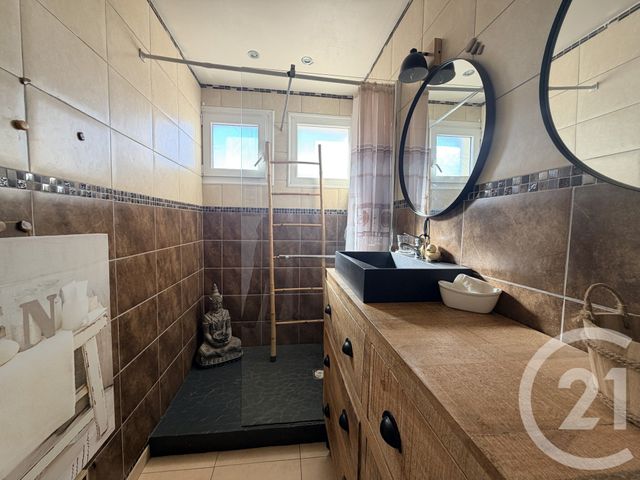 Appartement T3 à vendre - 3 pièces - 47.45 m2 - LE GRAU D AGDE - 34 - LANGUEDOC-ROUSSILLON - Century 21 Vue Sur Mer